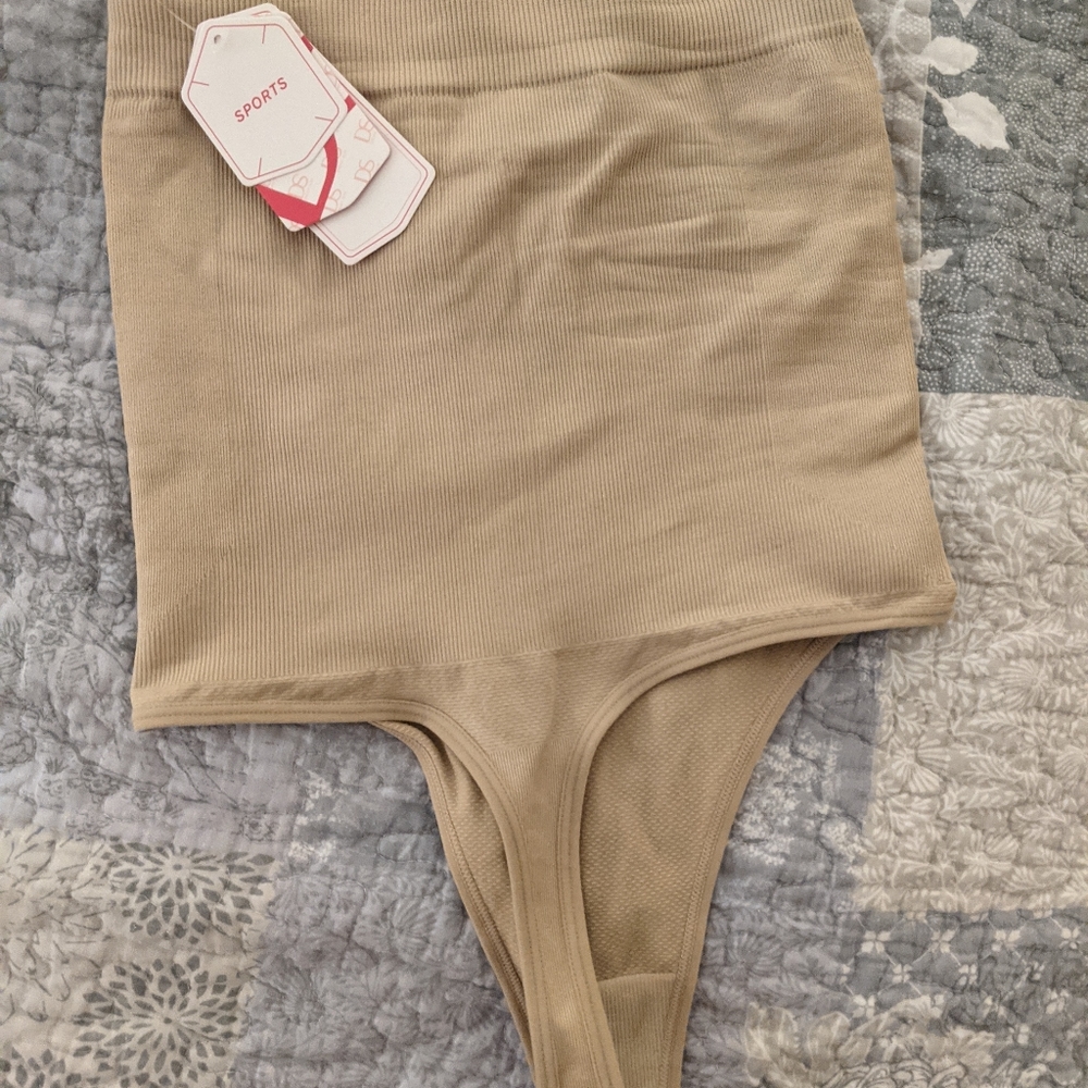 High waisted seamless body shaper